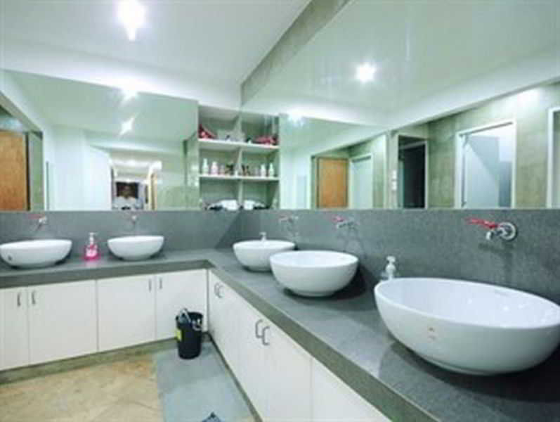 Mnl Boutique Hostel Makati City Extérieur photo