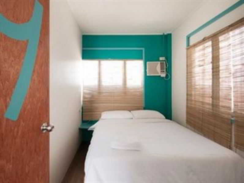 Mnl Boutique Hostel Makati City Extérieur photo