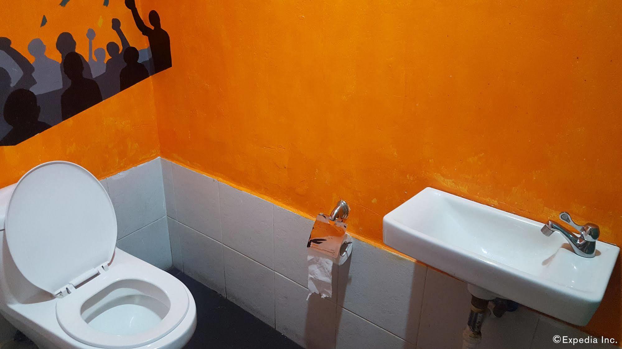 Mnl Boutique Hostel Makati City Extérieur photo