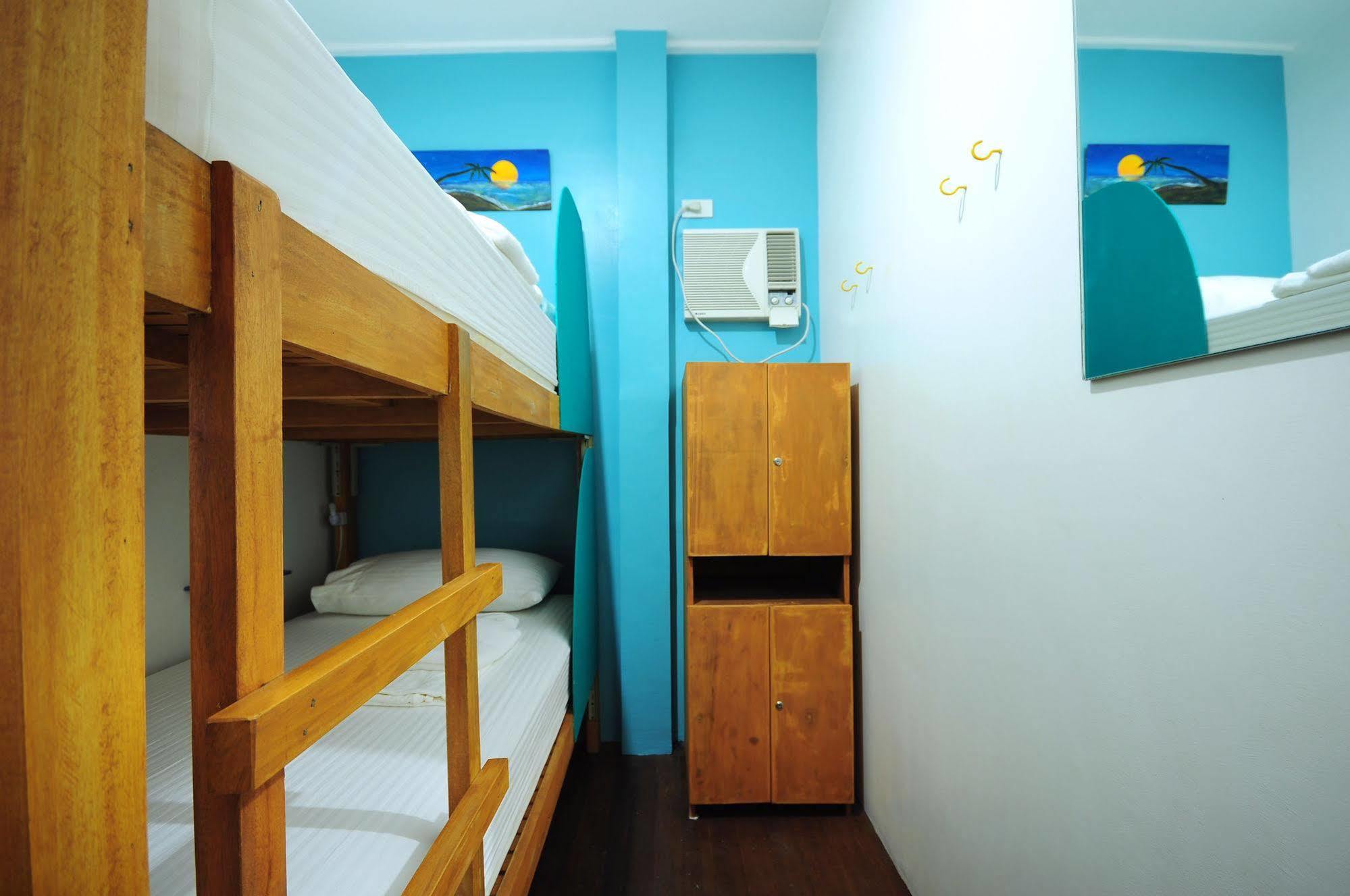 Mnl Boutique Hostel Makati City Extérieur photo
